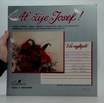 At' žije Josef - LP