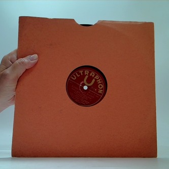 domeček ze slámy, Líbání strach mi nahání EP