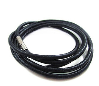 LR0008-030-55 Kožená šňůrka na krk - bajonetový uzávěr, tl. 3 mm