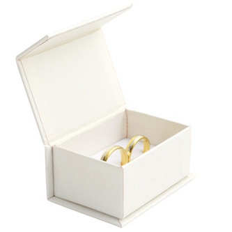 KR0153-SM Dárková krabička na snubní prsteny - smetanová