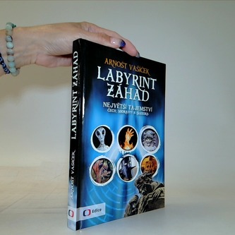 Labyrint záhad