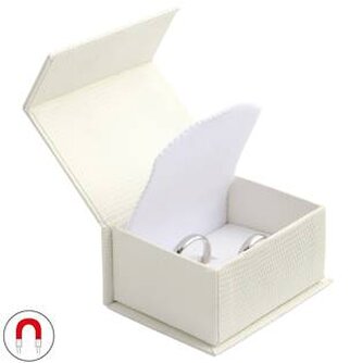 KR0350-WH Bílá dárková krabička na snubní prsteny magnetické zavírání