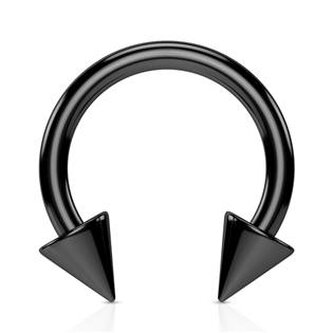 PV01004K-120833 Podkova černá s hroty