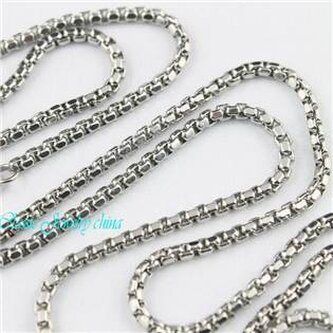 OPE1314-028-55 Ocelový řetízek čtvercový, tl. 2,8 mm, délka 55 cm