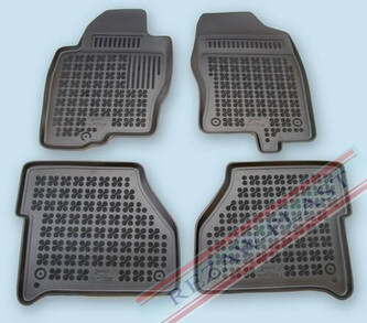 Gumové autokoberce Nissan Navara 2005-2010 (4 dveře)