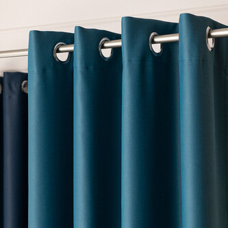 Zatemňující závěs s kroužky "BLACKOUT" DONA 140x250 cm petrolejová 228 (cena za 1 kus) MyBestHome