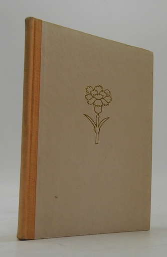 Květy pod černou věží