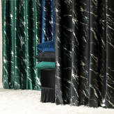 Dekorační vzorovaný závěs s kroužky MARMA 111 černá/stříbrná 140x250 cm (cena za 1 kus) MyBestHome