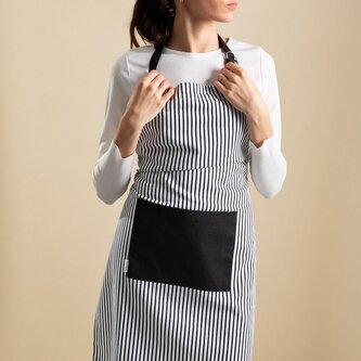 Kuchyňská zástěra | FASKO | černobílé pruhy | 60x80 cm | 738876