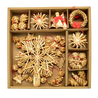 Slaměné ozdoby se špičkou a řetězem, 27 ozdob