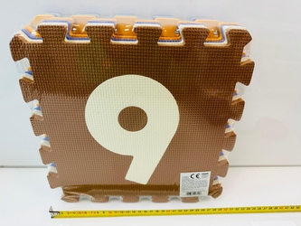 PUZZLE P[IANKOWE CYFRY 7558