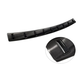 Zesílená ochranná lišta hrany kufru Volvo V60 2010-2018 (tmavá, matná) Zesílená ochranná lišta hrany kufru Volvo V60 2010-2018 (tmavá, matná)