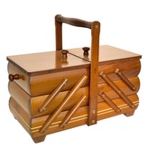 Kazeta na šití rozkládací světle hvědá 32,5x16x/27,5 cm