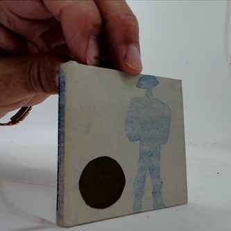 Na prstech nesu měsíc