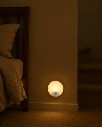 TR-12SW USB nabíjecí noční LED světlo se senzorem pohybu