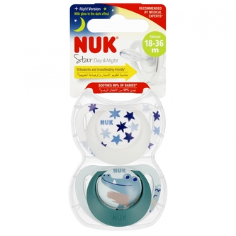 NUK Smoczek uspokajający silikonowy 18-36m Star Day&Night zielony op.2 szt.10739735