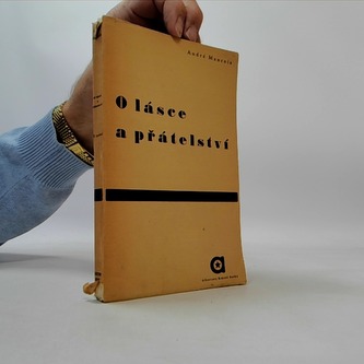 O lásce a přátelství
