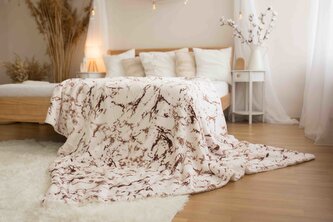 Jerry Fabrics s. r. o. Deka s beránkem mikroflanel 150x200 - Mramor hnědý