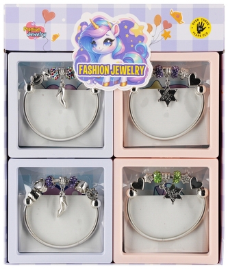 Kovový náramek s přívěskem