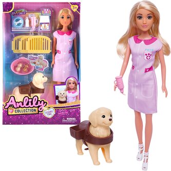 Panenka veterinářka s pejskem