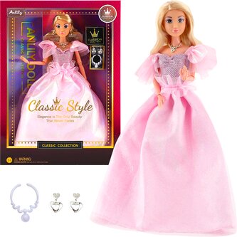 Módní panenka ve společenských šatech - růžové šaty