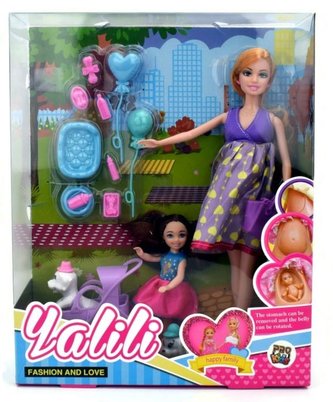 Lalka w ciąży z wóżkiem i akcesoriami