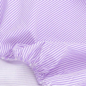 Bavlněné prostěradlo do postýlky 60x120cm - fialový jemný proužek; bílá, fialová; 100 % bavlna