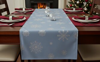 Vánoční ubrus - běhoun na stůl SNOWFLAKE světle modrá 40x140 cm Mybesthome