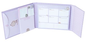 Stolní plánovač s poznámkovým a lepícím blokem Pusheen: Momenty (19 x 17 x 5 cm)