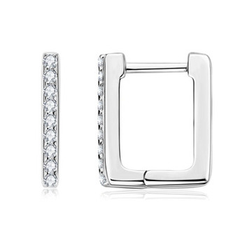 MN139 Stříbrné hranaté náušnice s moissanity