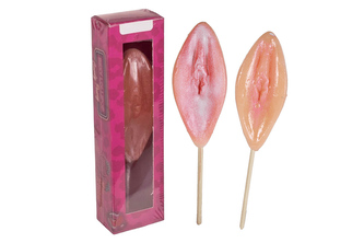 Lízátko Pussy s jahodovou příchutí 45g