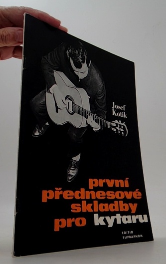 První přednesové skladby pro kytaru