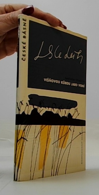 Višňovou kůrou jaro voní