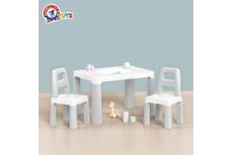 Stół dziecięcy biały z dwoma krzesełkami
