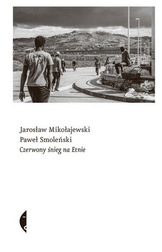Czerwony śnieg na Etnie Czerwony śnieg na Etnie
