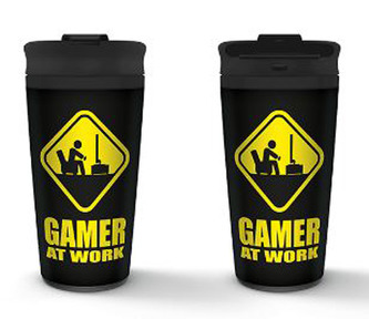 Nerezový cestovní hrnek Gaming: Gamer At Work (objem 425 ml)