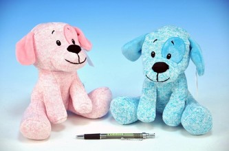 Pes plyš 20cm sedící s flíčkem asst 2 barvy od 0 měsíců