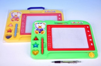 Magnetická tabulka kreslící 33x24cm s doplňky v plastovém pouzdru