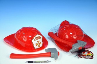 Přilba hasiči požární 28cm se sekyrou 26cm v síťce