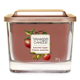 Svíčka ve skleněné váze Yankee Candle Amaretto s jablkem, 347 g