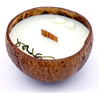 Tropikalia Svíčka v kokosu - vůně Green Tea
