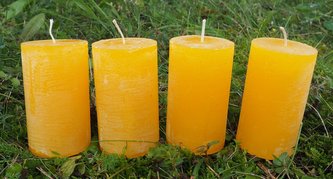 Svíčka sada 4ks válec, barva žlutá - vůně vanilka