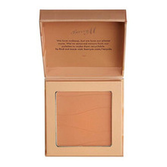 Barry M Pudrový bronzer Heatwave (Powder Bronzer) 7 g Odstín Tropical (Light) woman