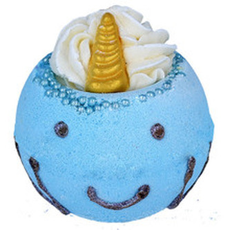 Bomb Cosmetics Šumivá koupelová bomba Whale Hello There (Bath Blaster ø 7,5 cm) 160 g unisex