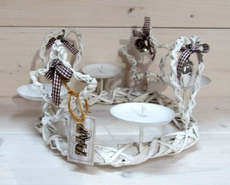 Svícen proutí srdce/hvězda na 4 svíčky bílý