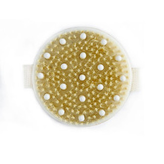 Revolution Skincare Masážní kartáč na tělo Massage Body Brush 1 ks woman