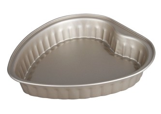 Forma na koláč s nepřilnavým povrchem srdce zlatá BERLINGERHAUS BH-1428