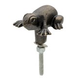 Sada čtyř kovových úchytek