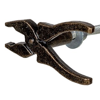 Sada čtyř kovových úchytek