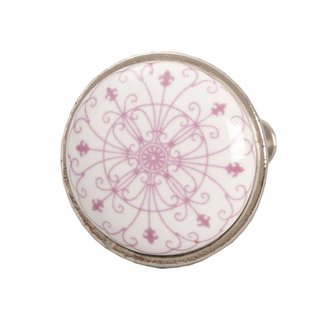 Nábytková úchytka